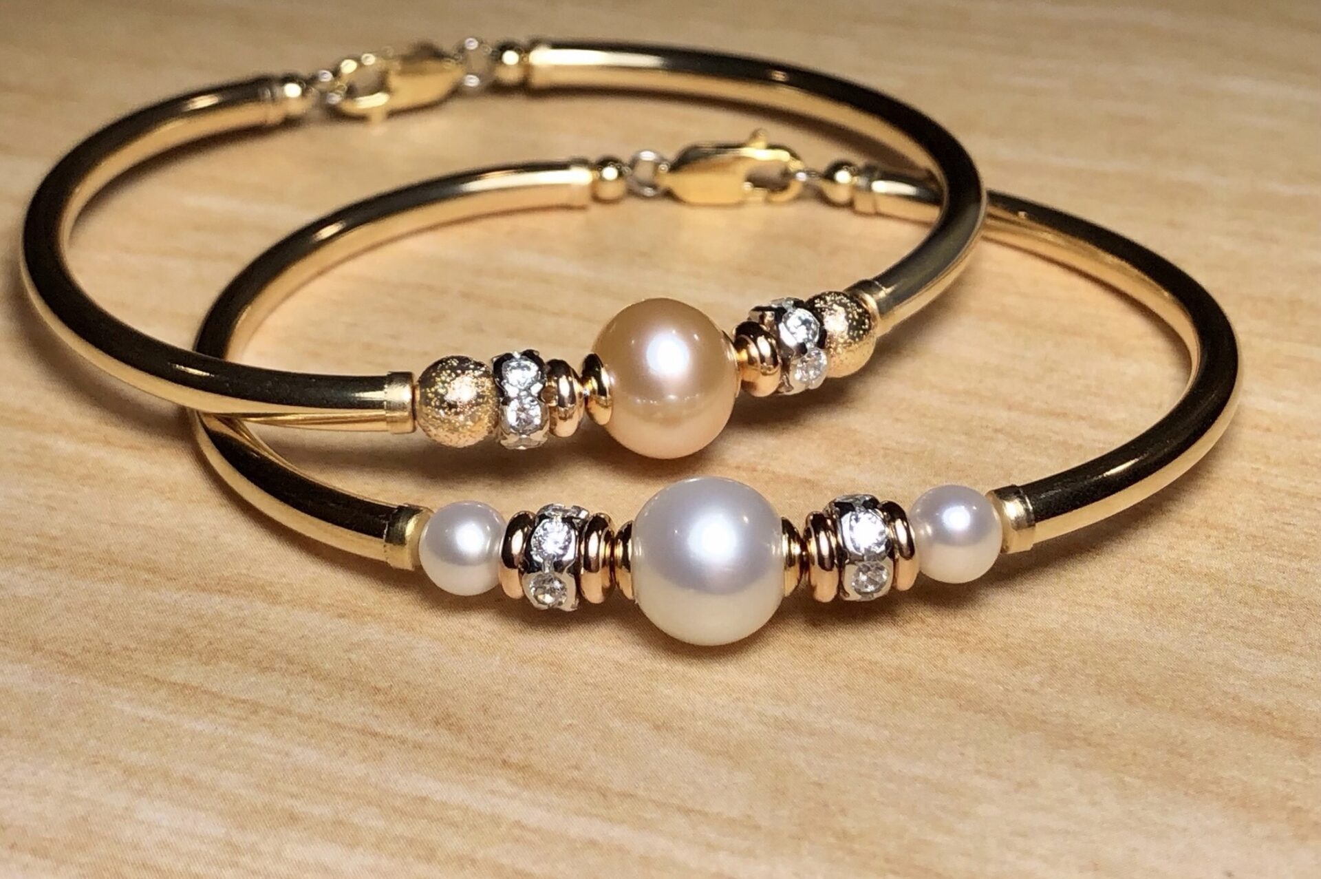 Amie Pink Pearl Eliza Gold Filled Bracelet - Image 3