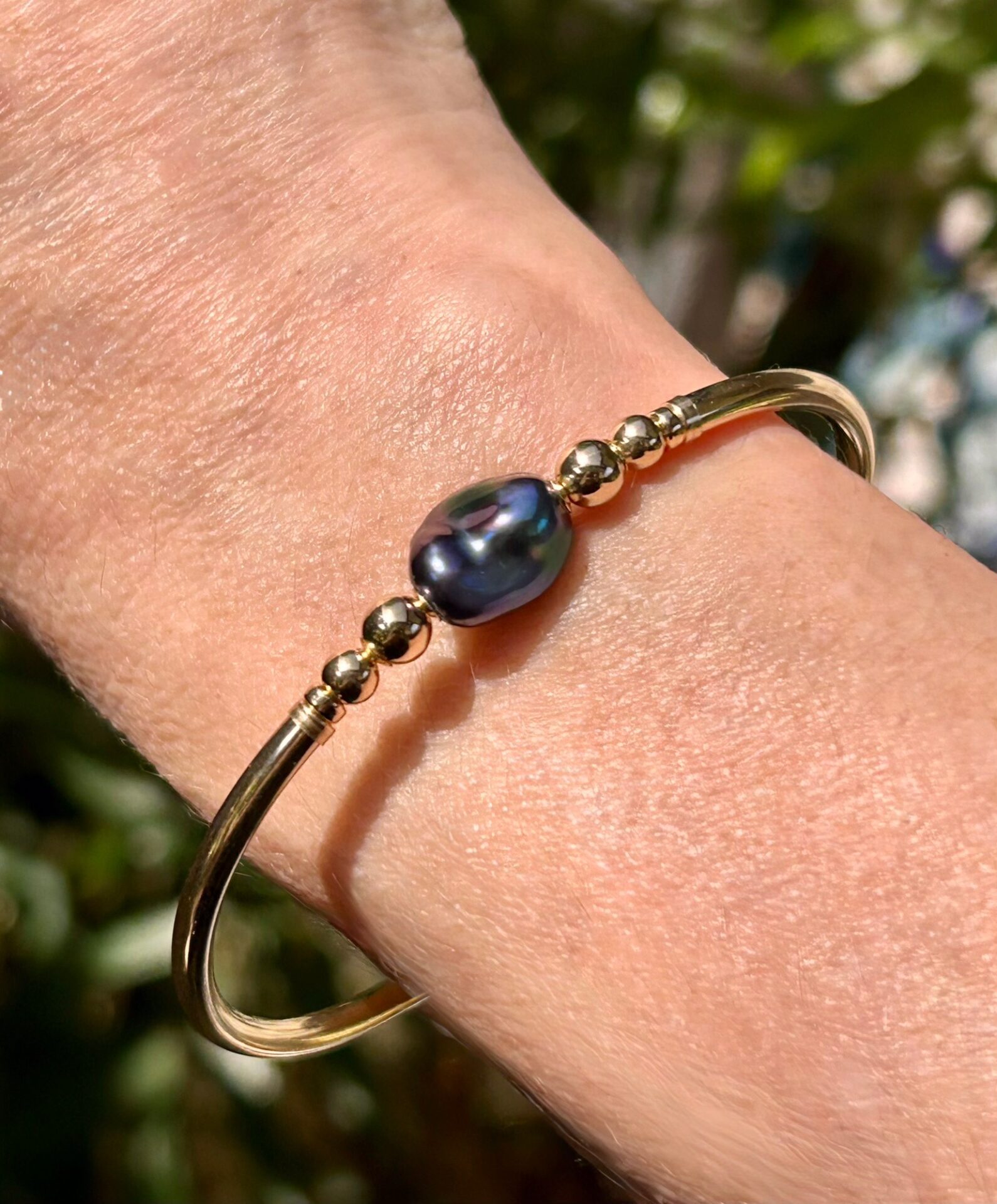 Keshi Black Pearl Gold Filled Bracelet - Image 3