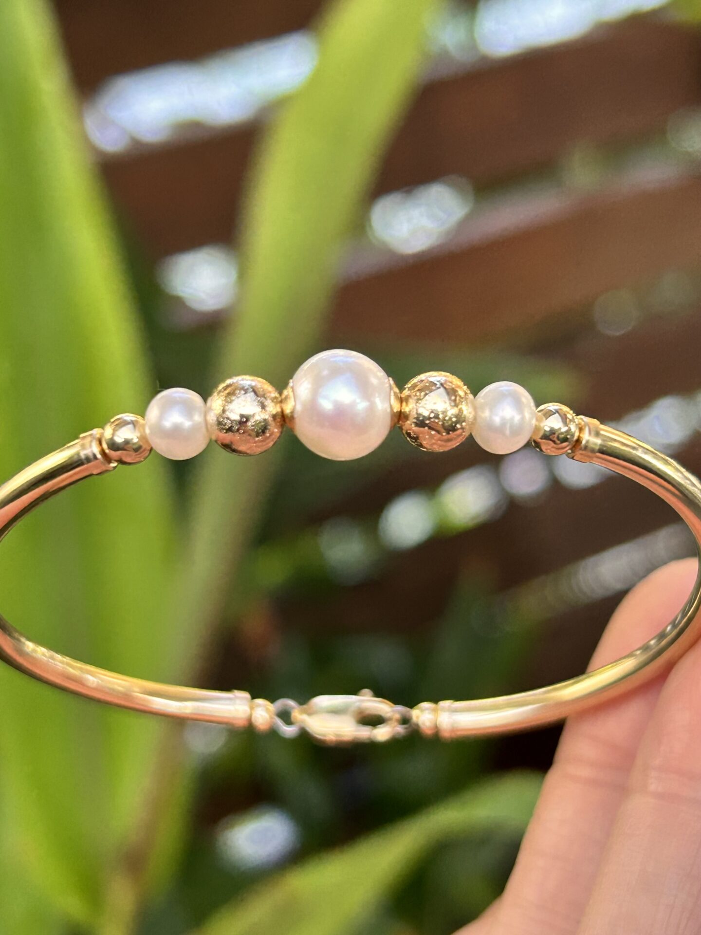 Lulu White Pearl Gold Filled Bracelet - Image 3